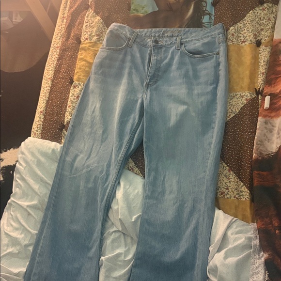 Kimes Ranch Sky Blue Flare Jeans Jennifer’s - Picture 3 of 4